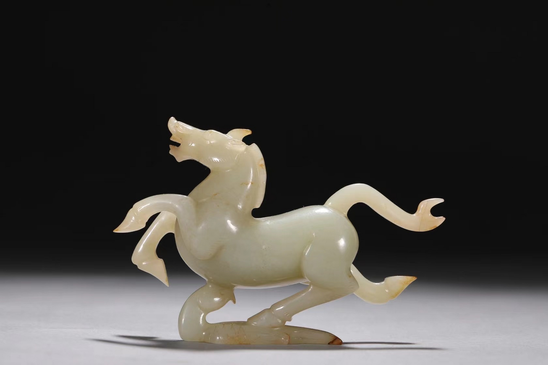 旧藏 高古青白玉马踏飞燕摆件 高8cm 宽12cm 重200克         青白玉