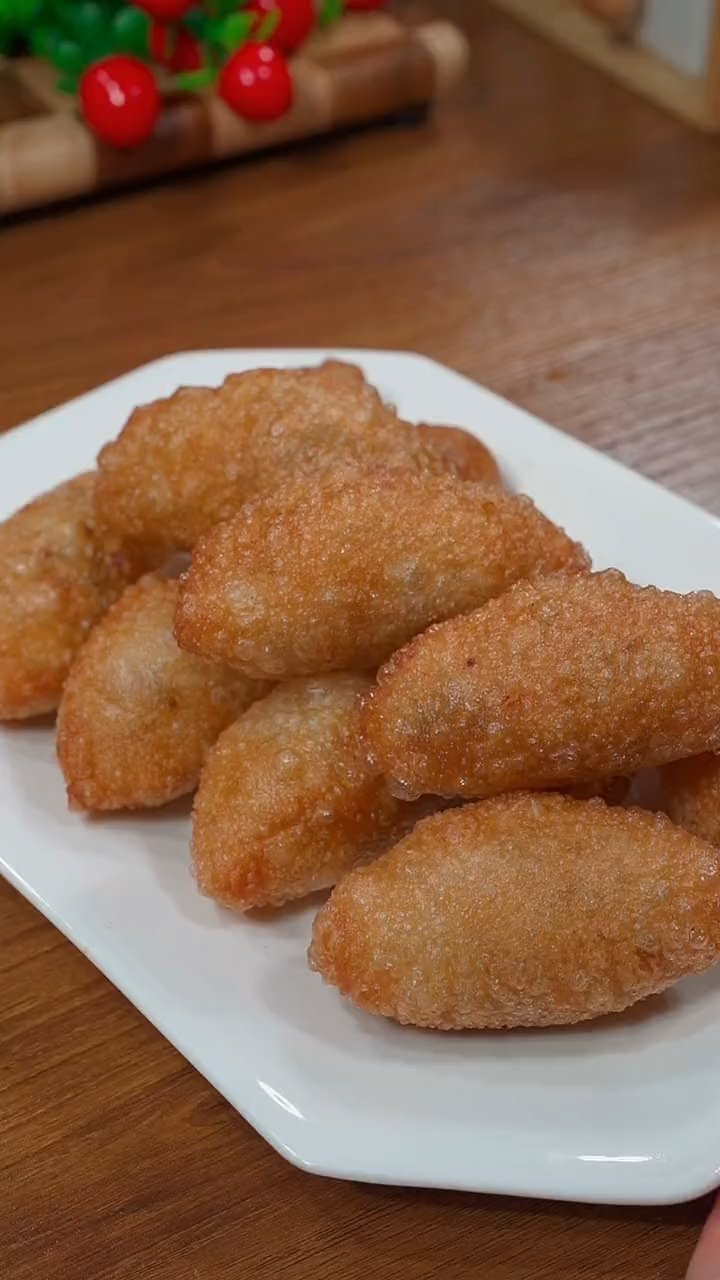 广东经典小吃咸水角制作教程