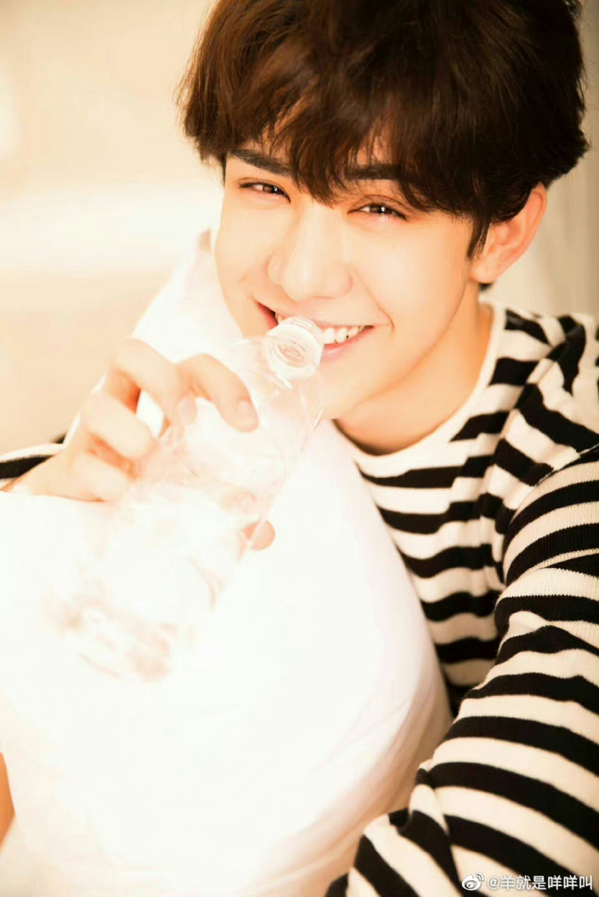 吾木提淘汰,粉丝心痛不已,却也是一个励志故事!