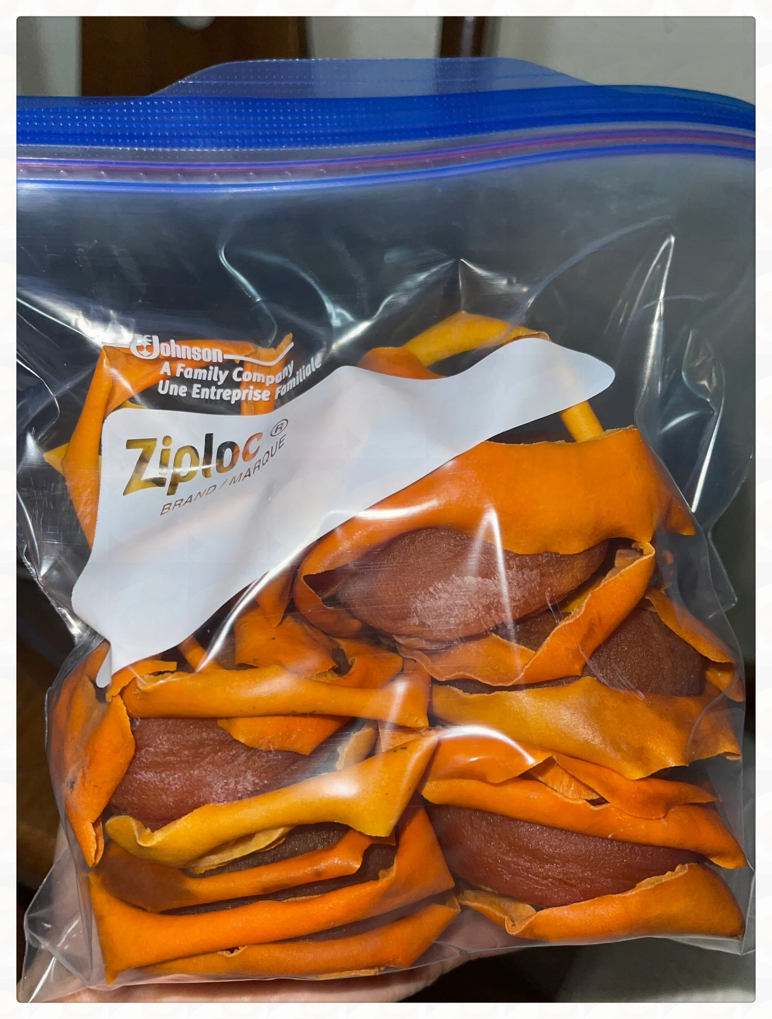 我亲手制作的柿饼口感细腻香甜让人回味无穷