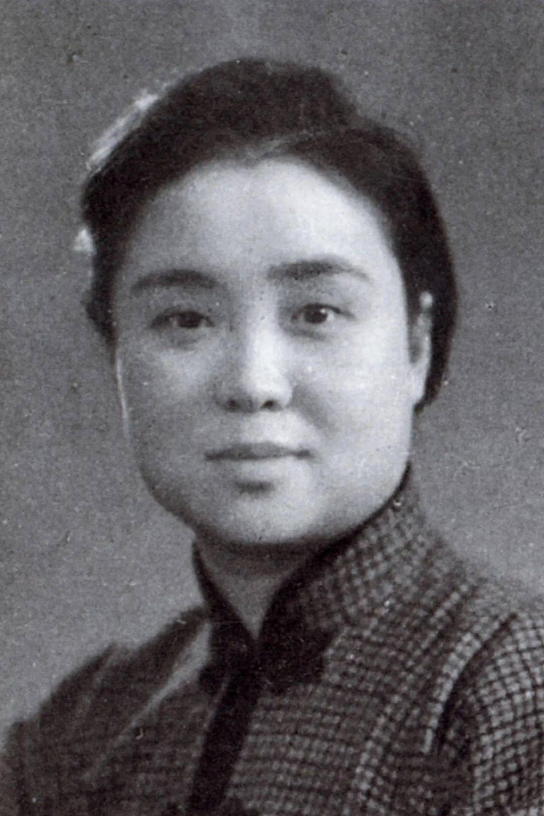 天津评剧院的十大名角,其中鲜灵霞,新翠霞,六岁红等都是大师