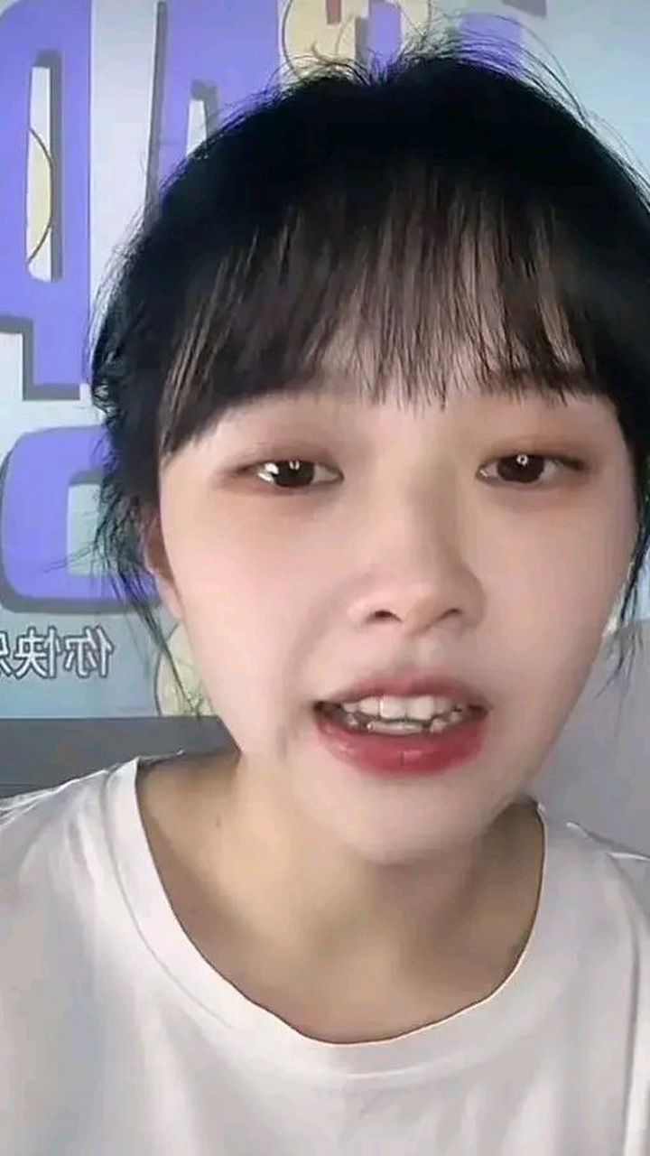 "挖呀挖呀挖"黄老师又开播了,最新的直播中,她重