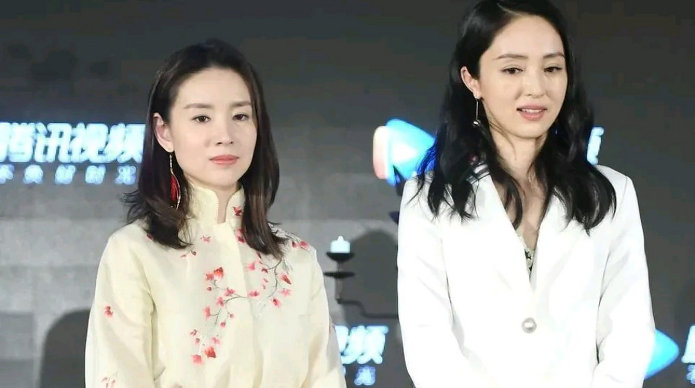 42岁董洁和43岁董璇同框争艳,她国风衫叠穿蕾丝裙甜俏如少女,董璇蕾丝