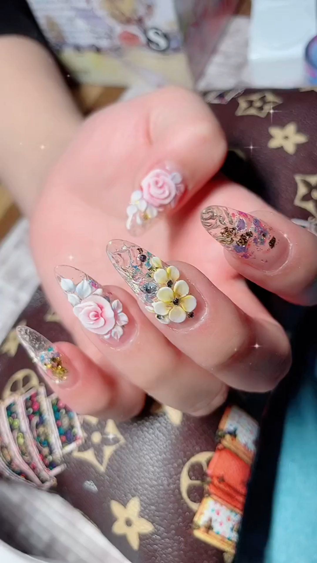 南阳美甲培训,南阳美甲学校,南阳指爱美甲化妆培训学校