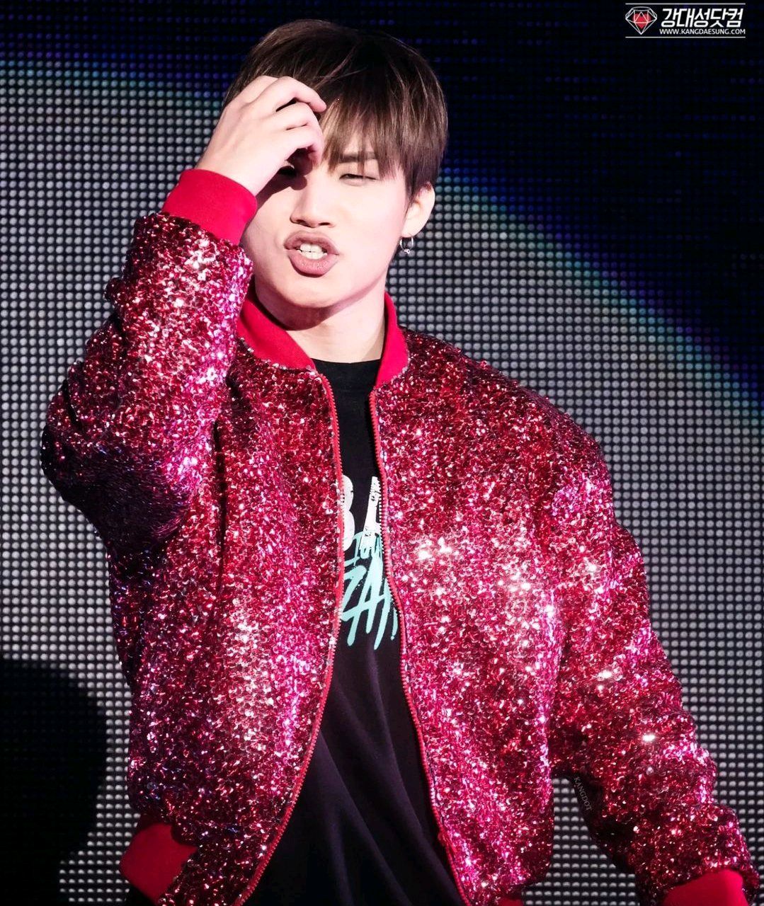 姜大声宣布离开yg,网友:权志龙再走,yg真就完了