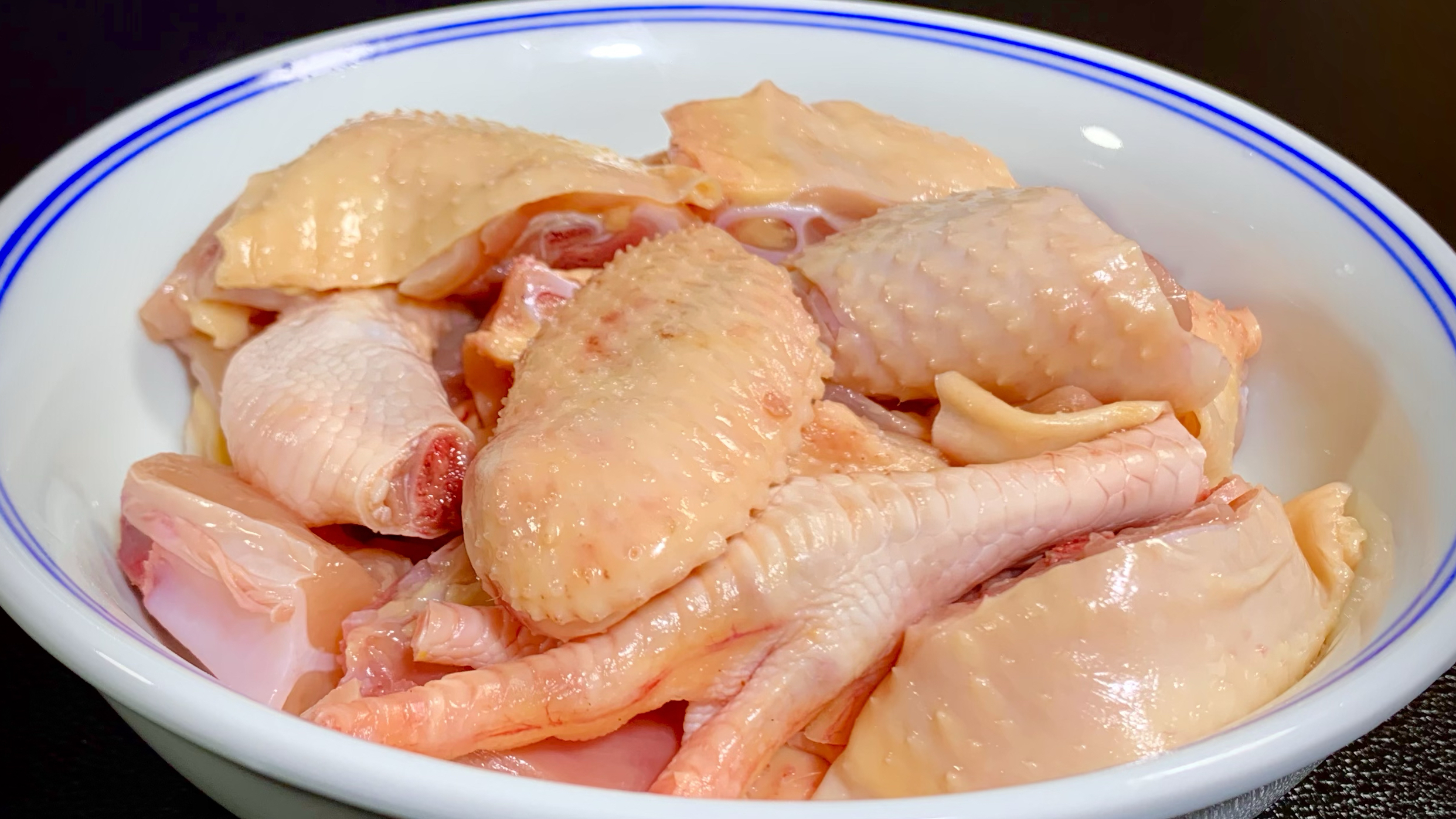 炖鸡肉时,切记别直接焯水,教你正确做法,鸡肉鲜香嫩滑不腥不柴