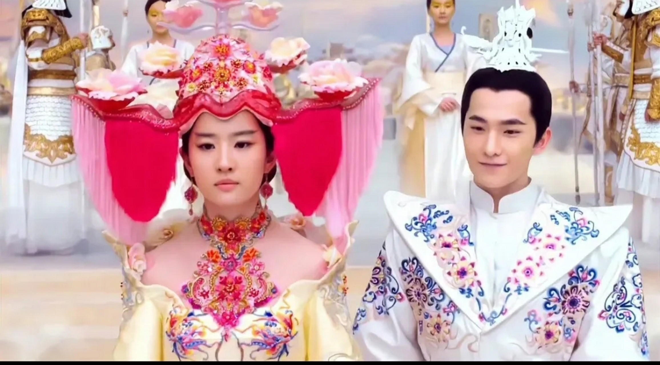 这张图看一次笑一次 电影版三生三世这个大婚场景 颜色饱和度也太高了