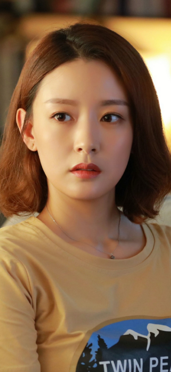 演员周奇奇在影视中美丽动人的九个瞬间,每一张都触动你的心灵!