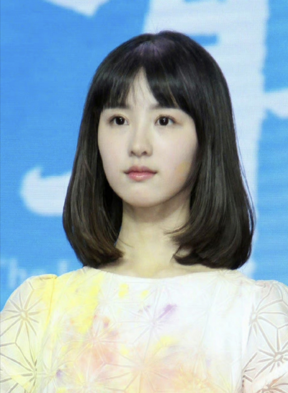 陈都灵左耳发布会,那时还很清纯[亲吻][亲吻][亲吻]