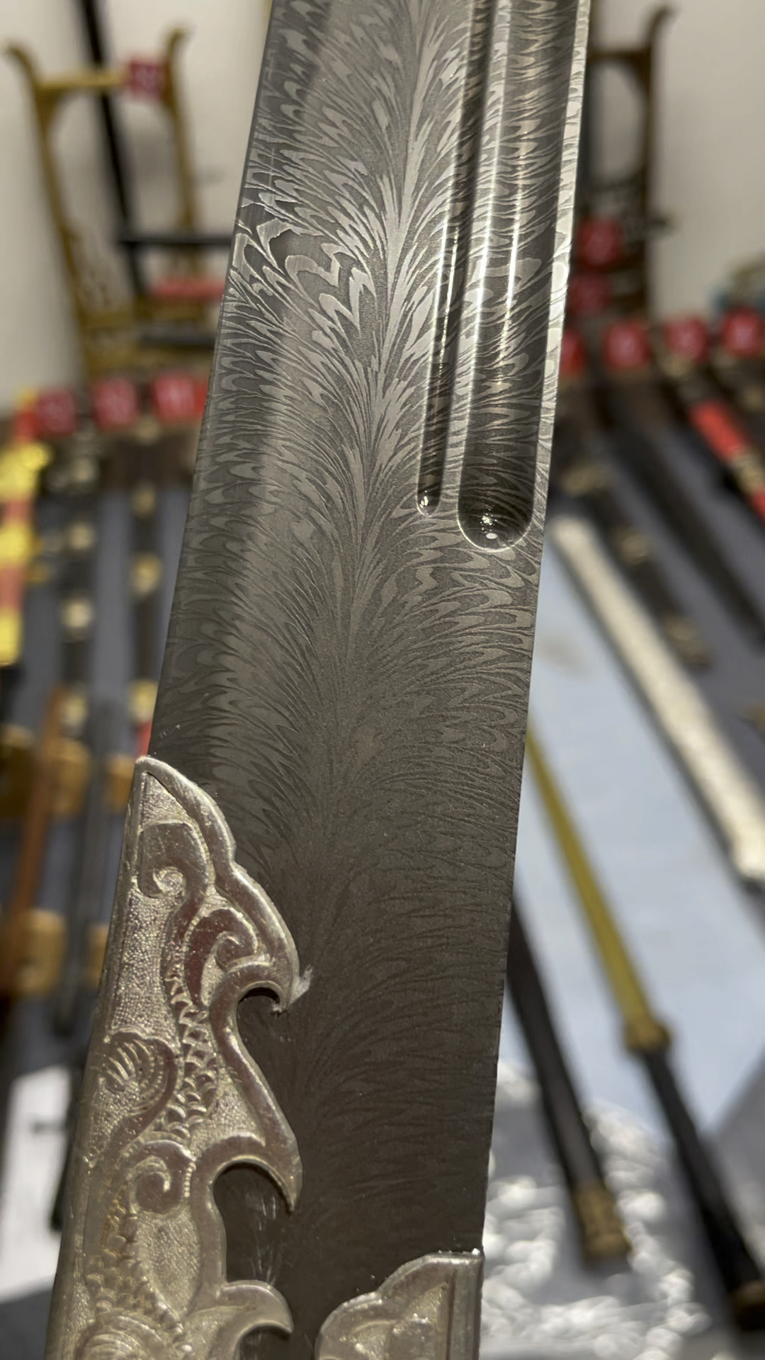 大马士革羽毛纹刃长76的你们见过吗-度小视
