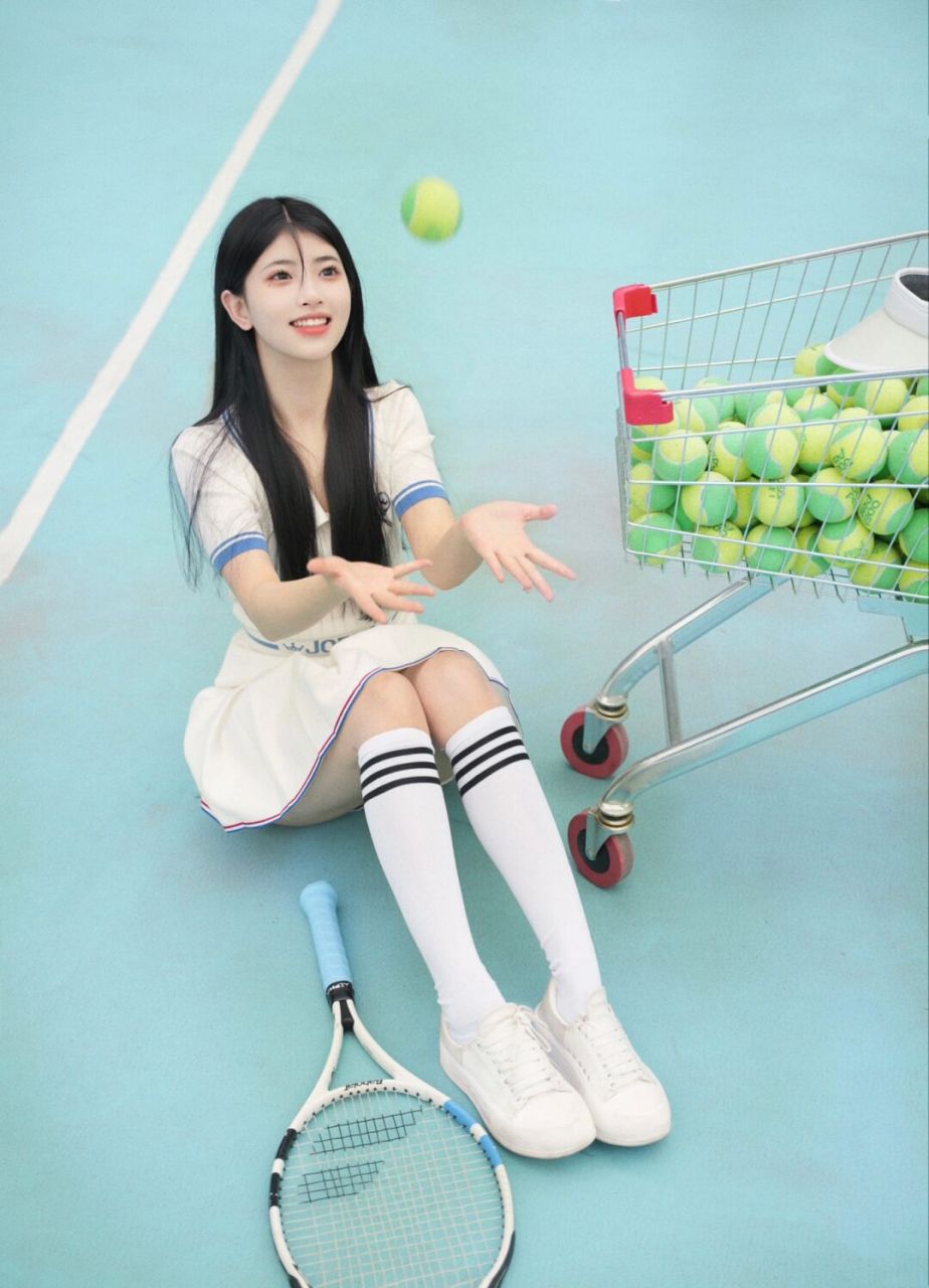 橄榄球98活力少女写真#动态创作月# #美女