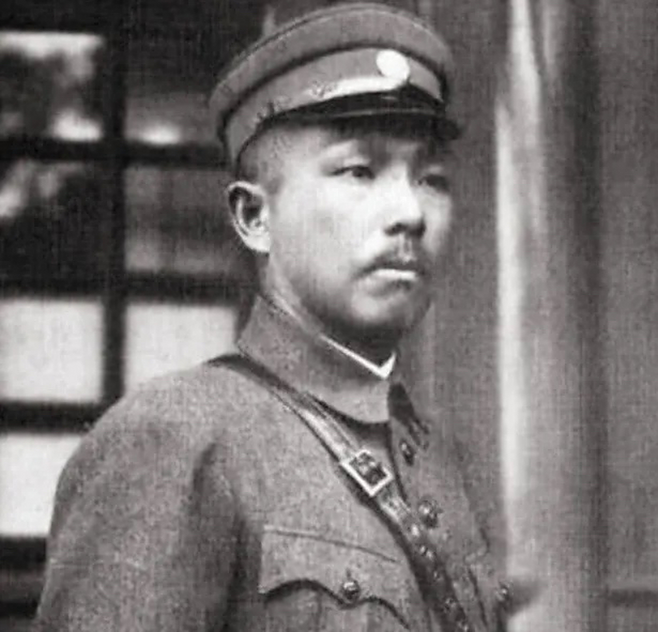 杨森在国民党军阀中最出名的除了战功以外就是身旁美女如云,他的第