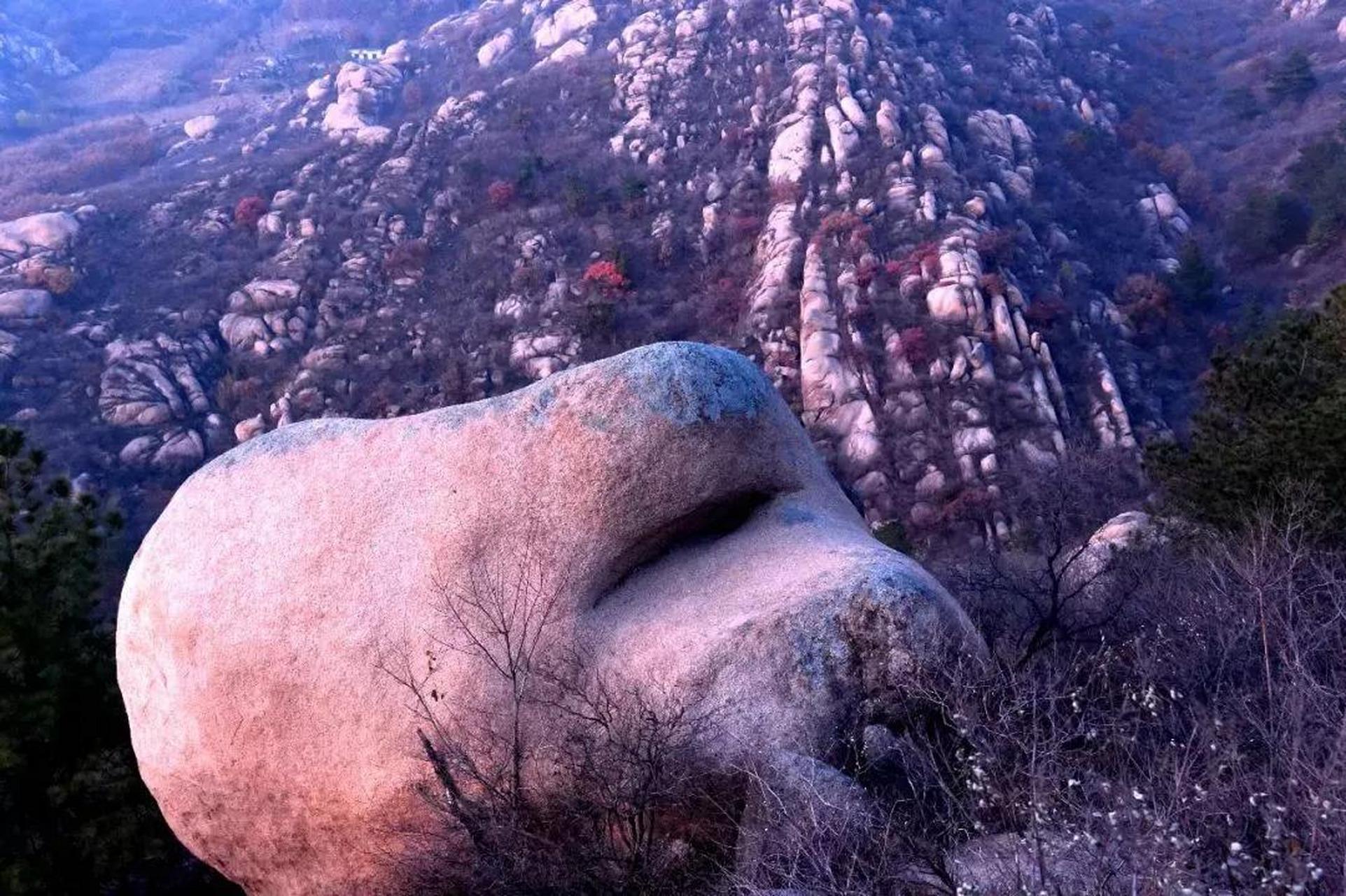 泌阳黑石山奇石观赏图片