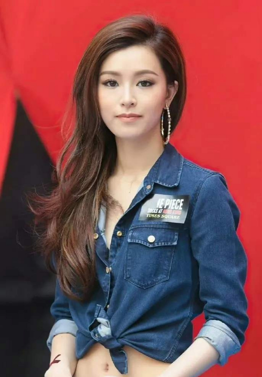 早期在香港做模特的文咏珊好漂亮,当年不97真是天理难容啊!