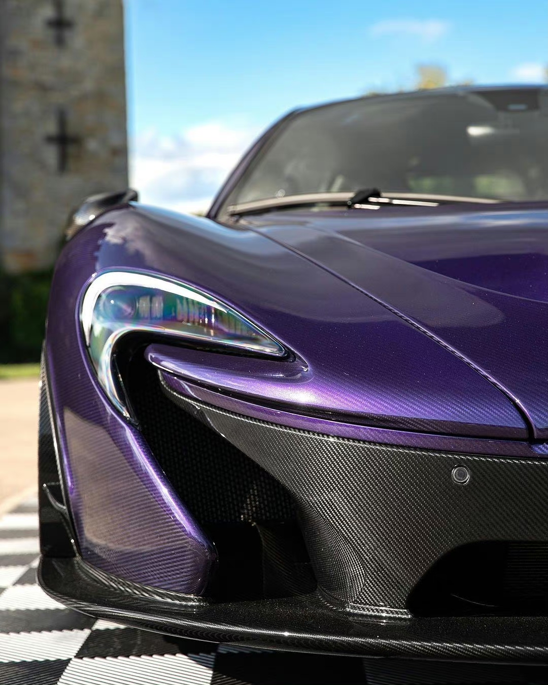 百公里加速仅需要2.8秒全球限量375台,迈凯伦p1,新车售价1300万