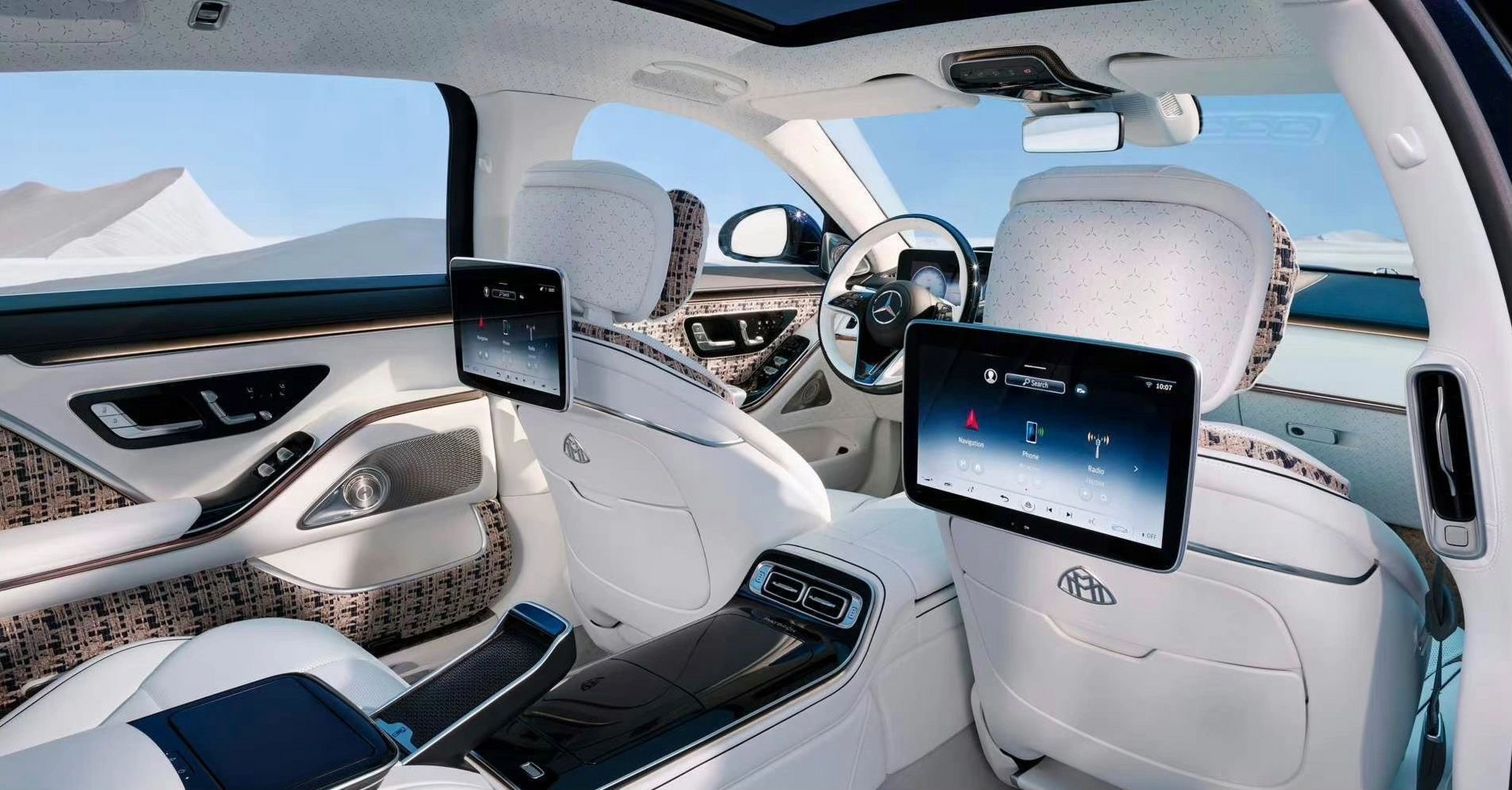 话说迈巴赫s680内饰是目前车企里面最具豪华感的内饰不为过吧!#奔驰