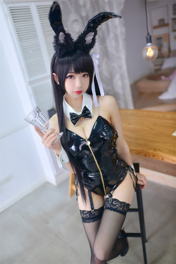 网荭Coser@雪琪-爱宕兔女郎 黑丝兽耳 [33P/577MB]