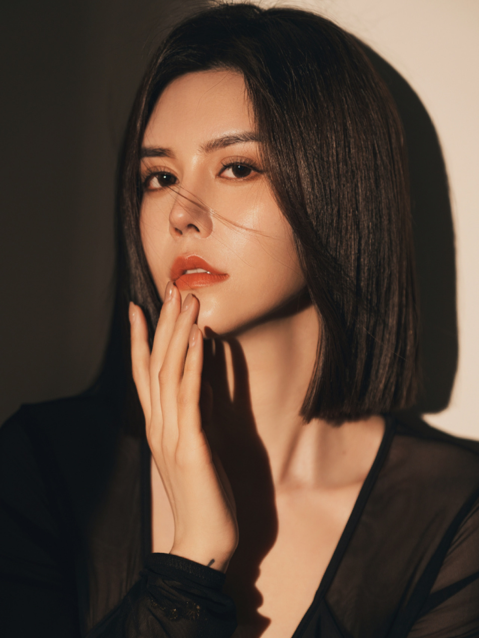 侧颜杀手锏,性感美女写真#美女写真