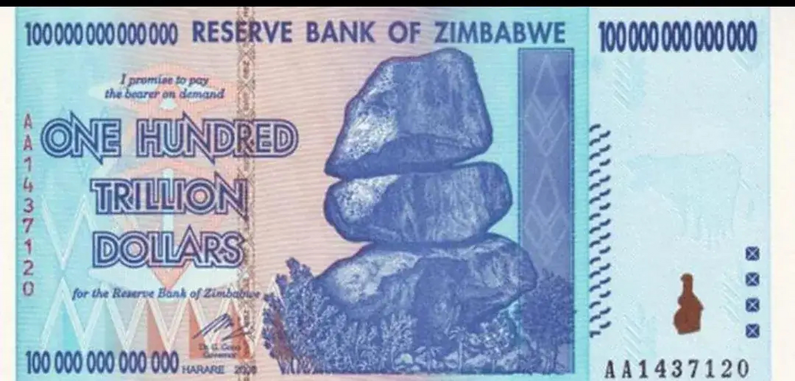 这是一张津巴布韦币,面值是100万亿,对,你没看错,足足有14个零.