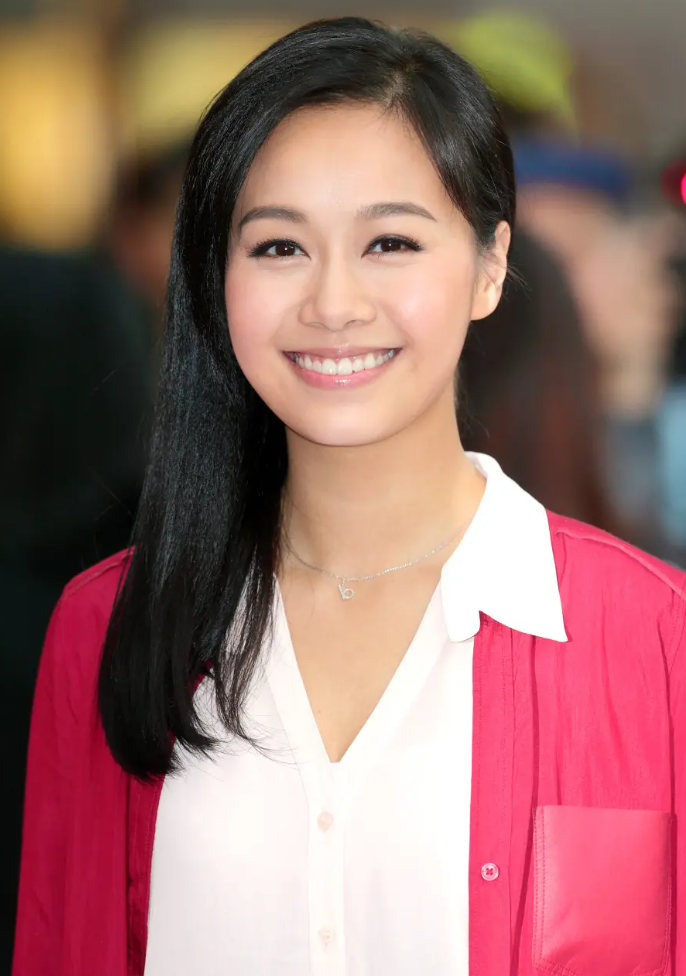 前tvb港星不知天高地厚!黄心颖办见面会只有3位粉丝?