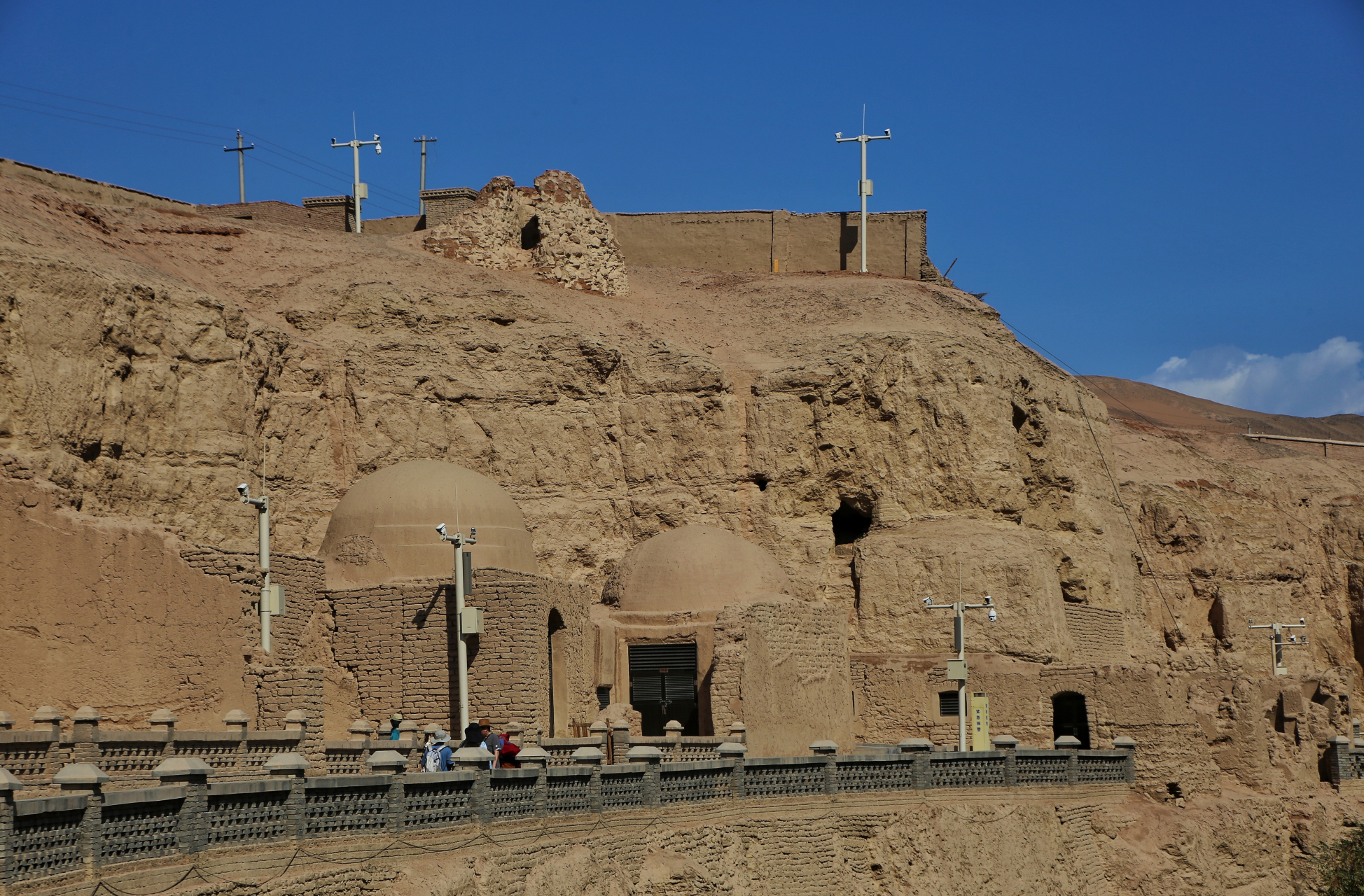 九月动态激励计划#  吐峪沟千佛洞 吐峪沟千佛洞位于新疆吐鲁番东南