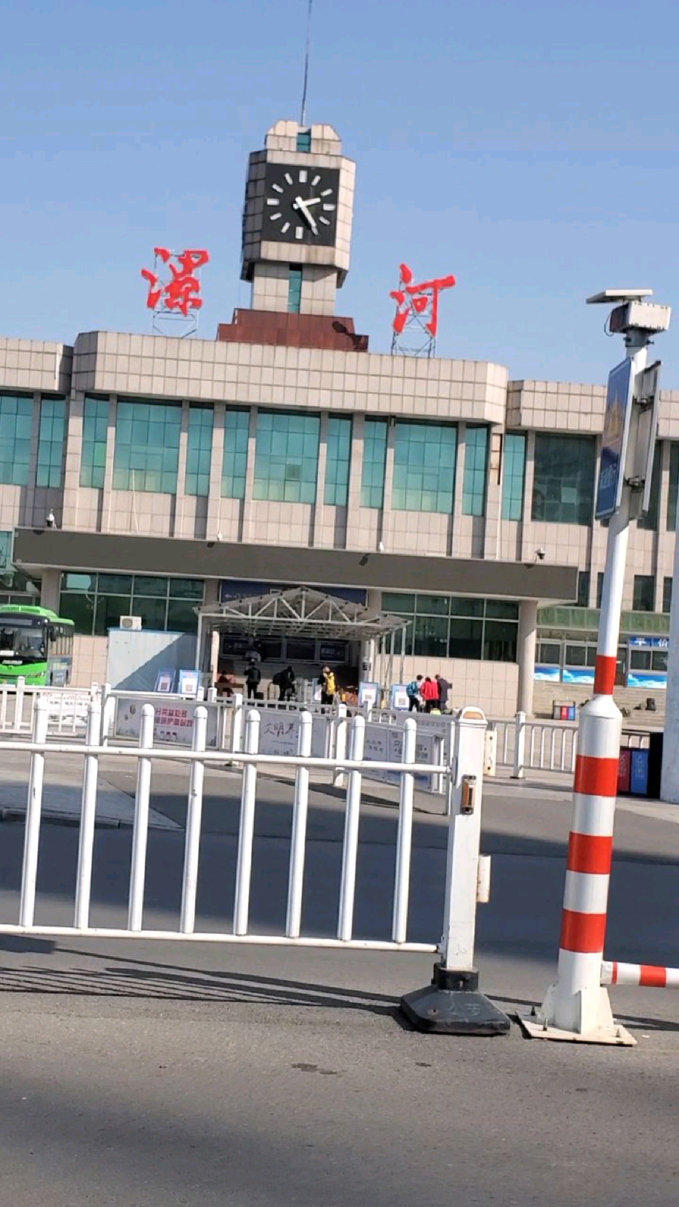漯河火车站出站口图片图片