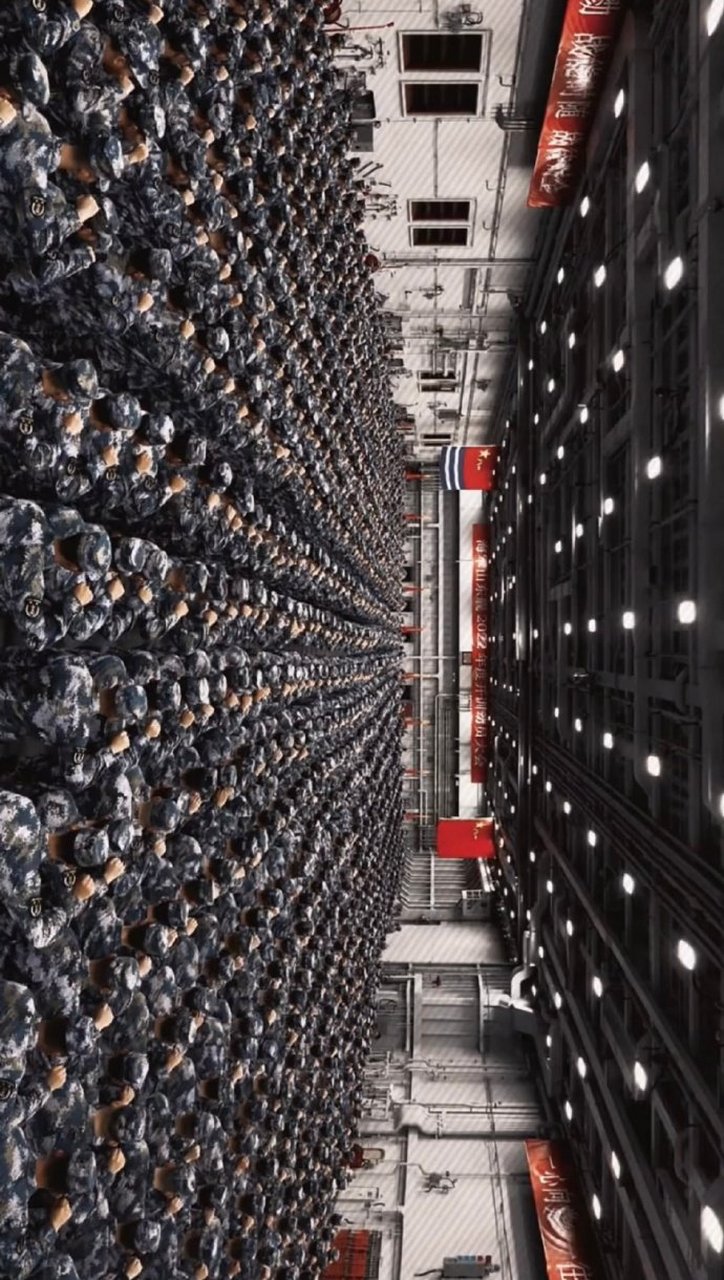 山东舰的大机库,你们慢慢数#山东舰