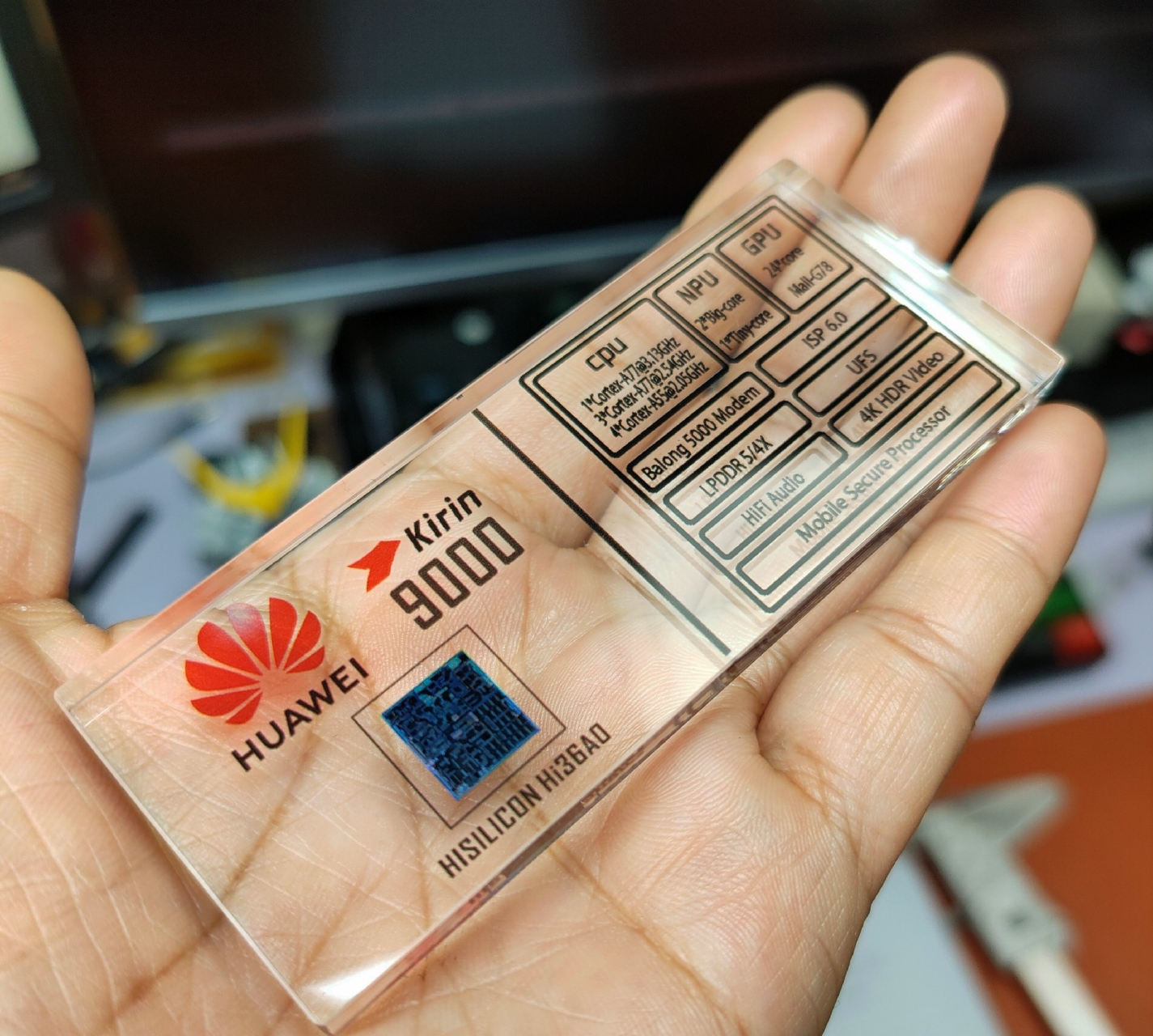 华为麒麟kirin9000核心晶圆摆件#手机