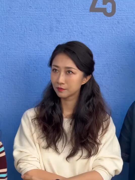 孙红雷 背后的女人原来是她 王骏迪 孙红雷王骏迪