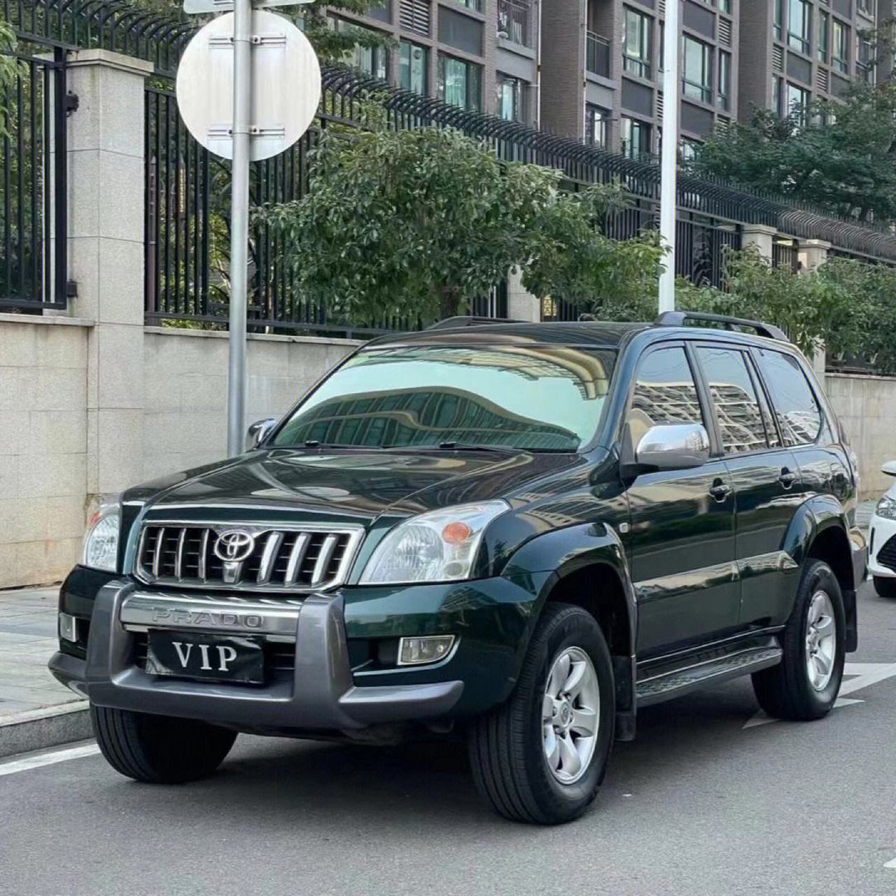 中国人总的来说有一个丰田牛头的情结,看到丰田的标志会有一种天生的