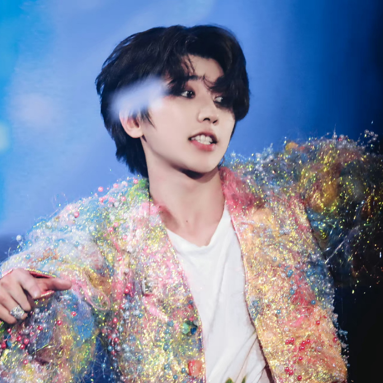 蔡徐坤"一夜情"风波再发酵,豆瓣相关作品被删除,搜索名字查无内容