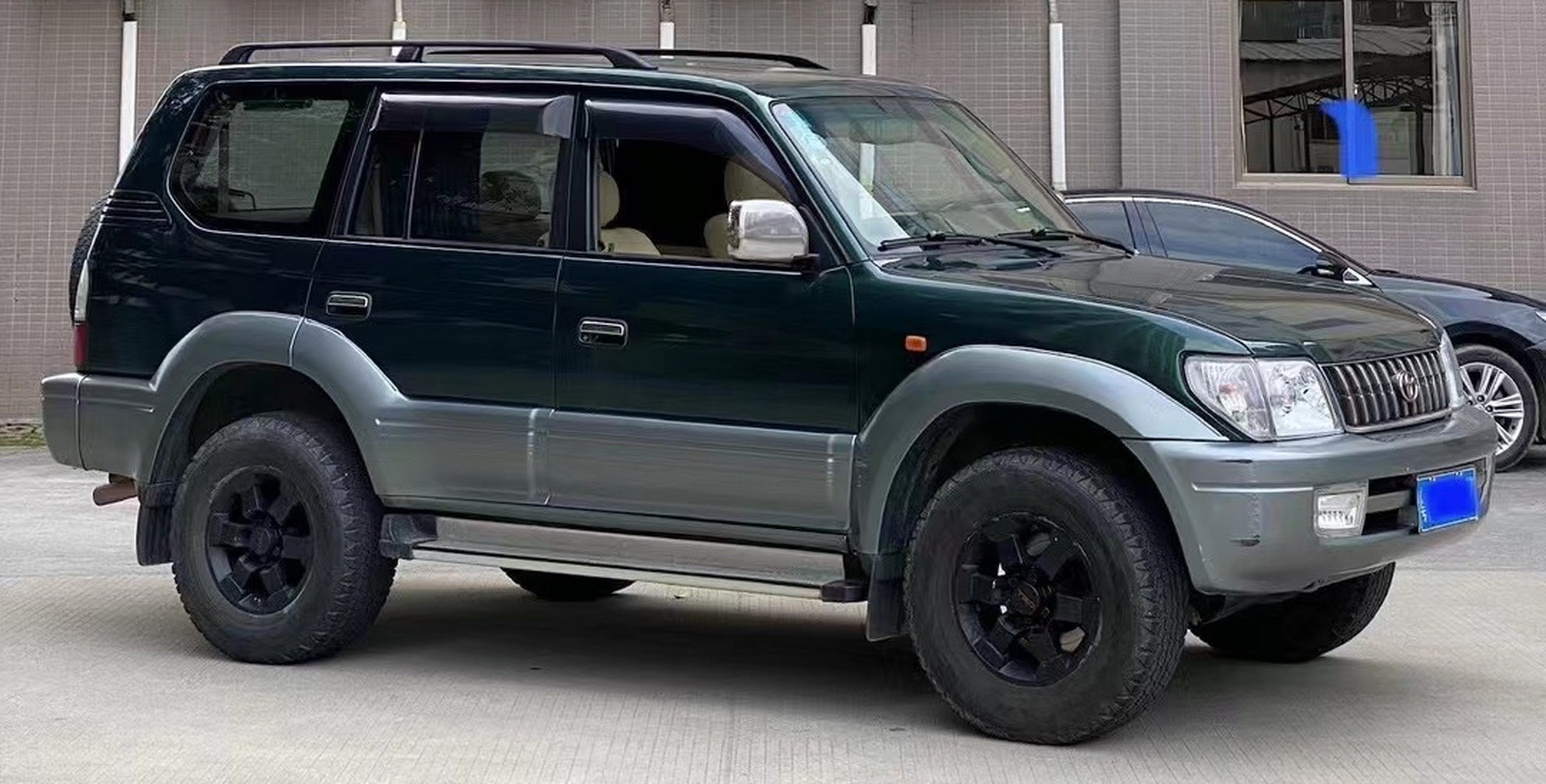 2002年底上牌,丰田霸道3400,原装进口手续,四驱,3.