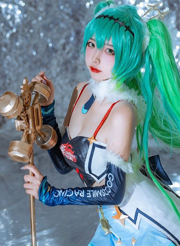 二佐Nisa初音未来Cosplay