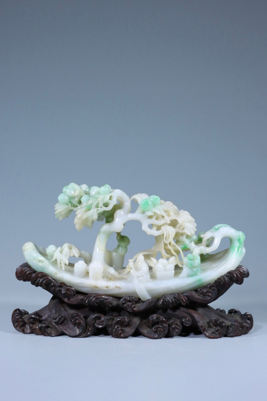 清代 翡翠雕仙人乘槎摆件 规格:高12cm长17.