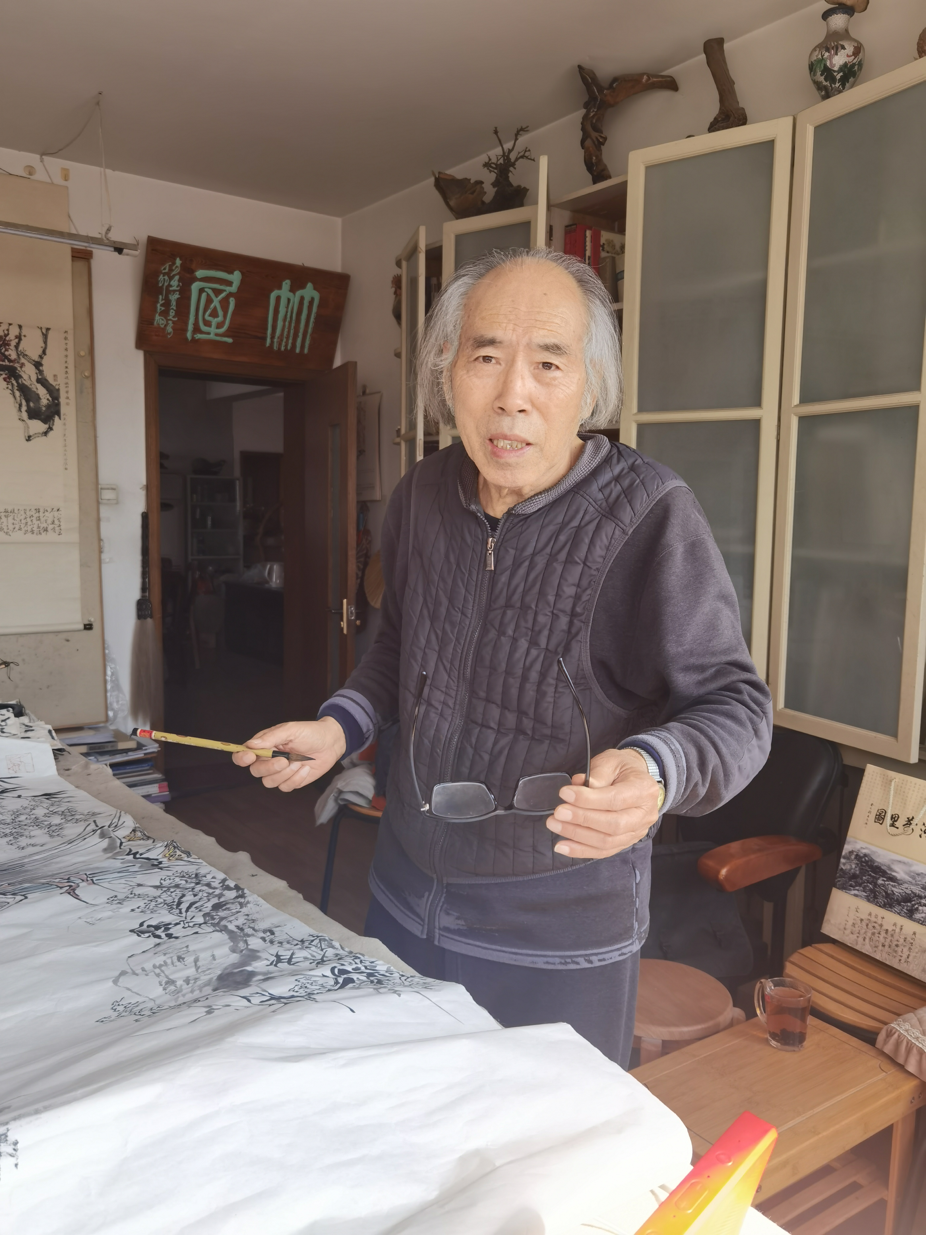 著名书画家吴泽浩,李方玉先生为林寺山立传