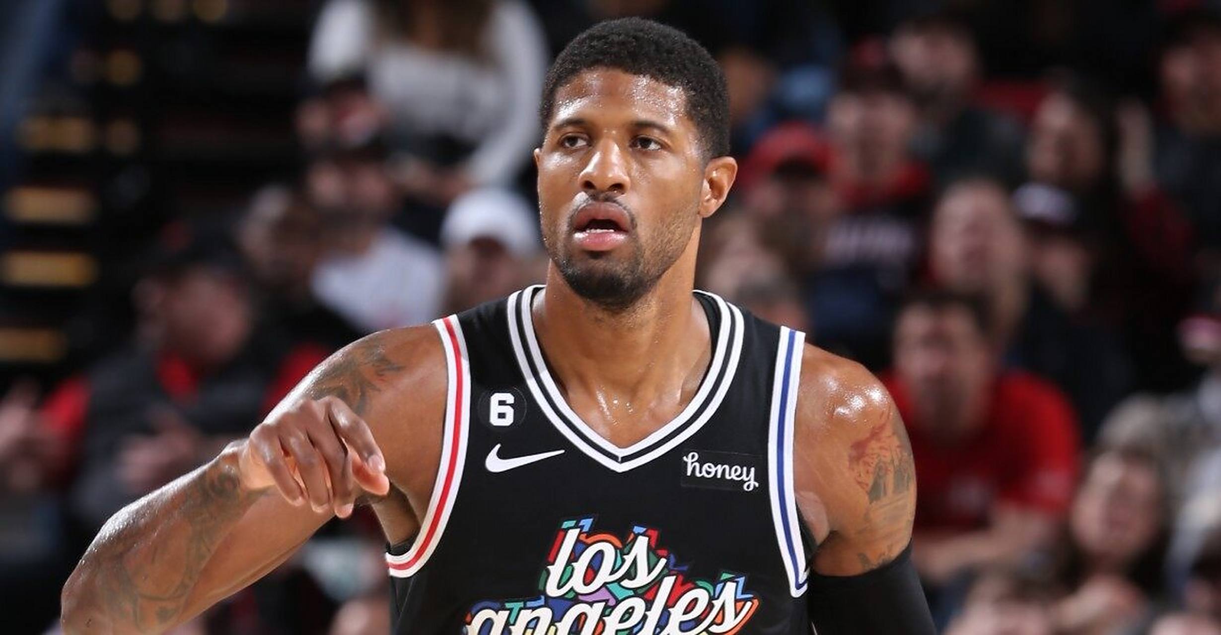 快船官方今日宣布,保罗-乔治将在近期继续接受适当的训练及治疗,以