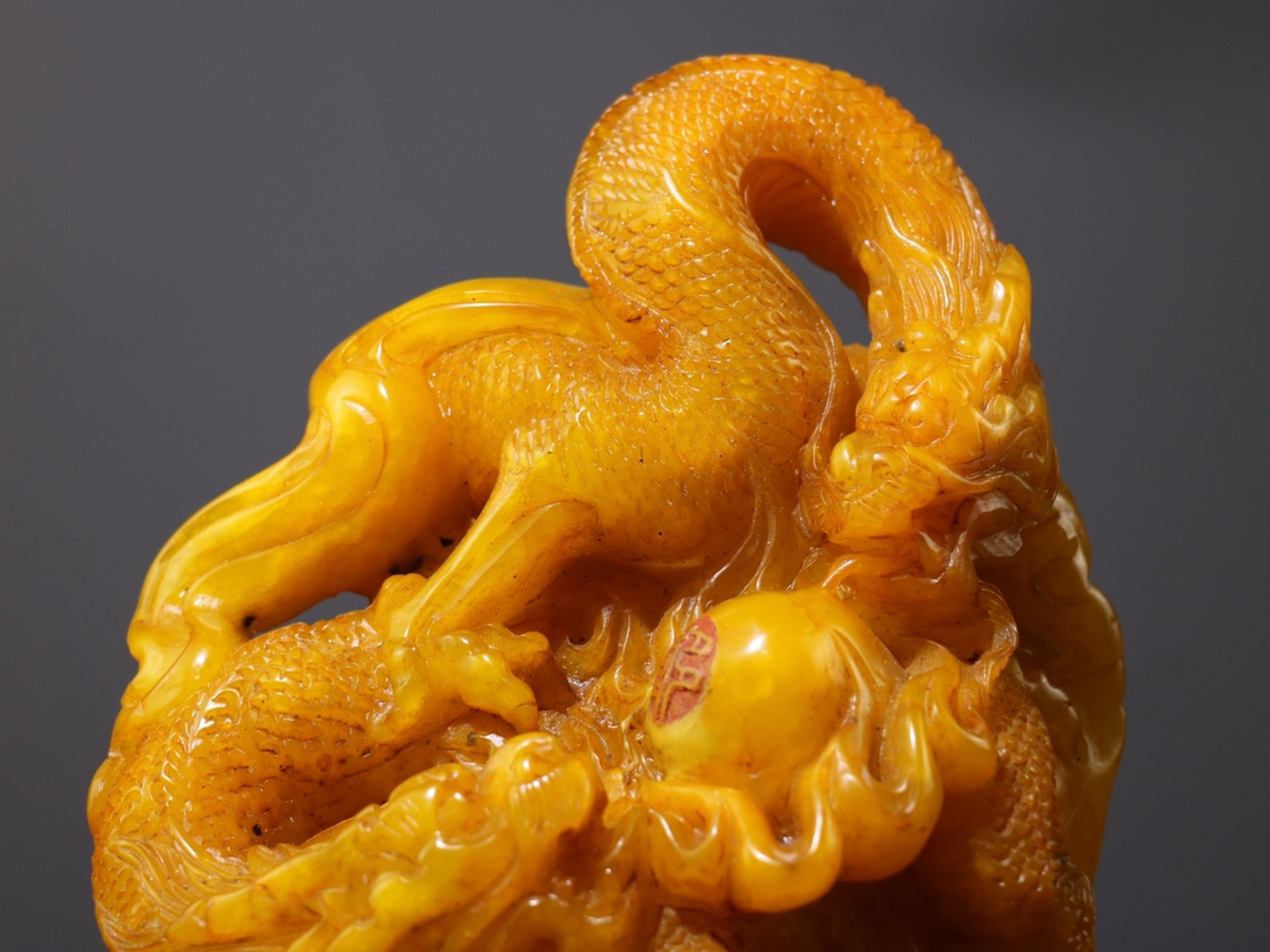 田黄老闲章摆件——【双龙戏珠】  錾刻名家 丁巳年冬月61冷君作