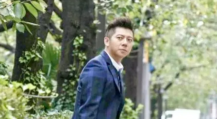 隐婚超生壁咚女生,胡海泉私生活公开,他到底有多少不为人知的?