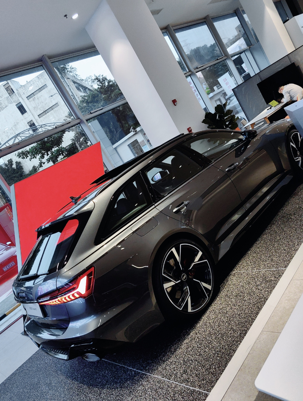 奥迪瓦罐s4 avant,很多人的梦想!帅[赞同][赞同]