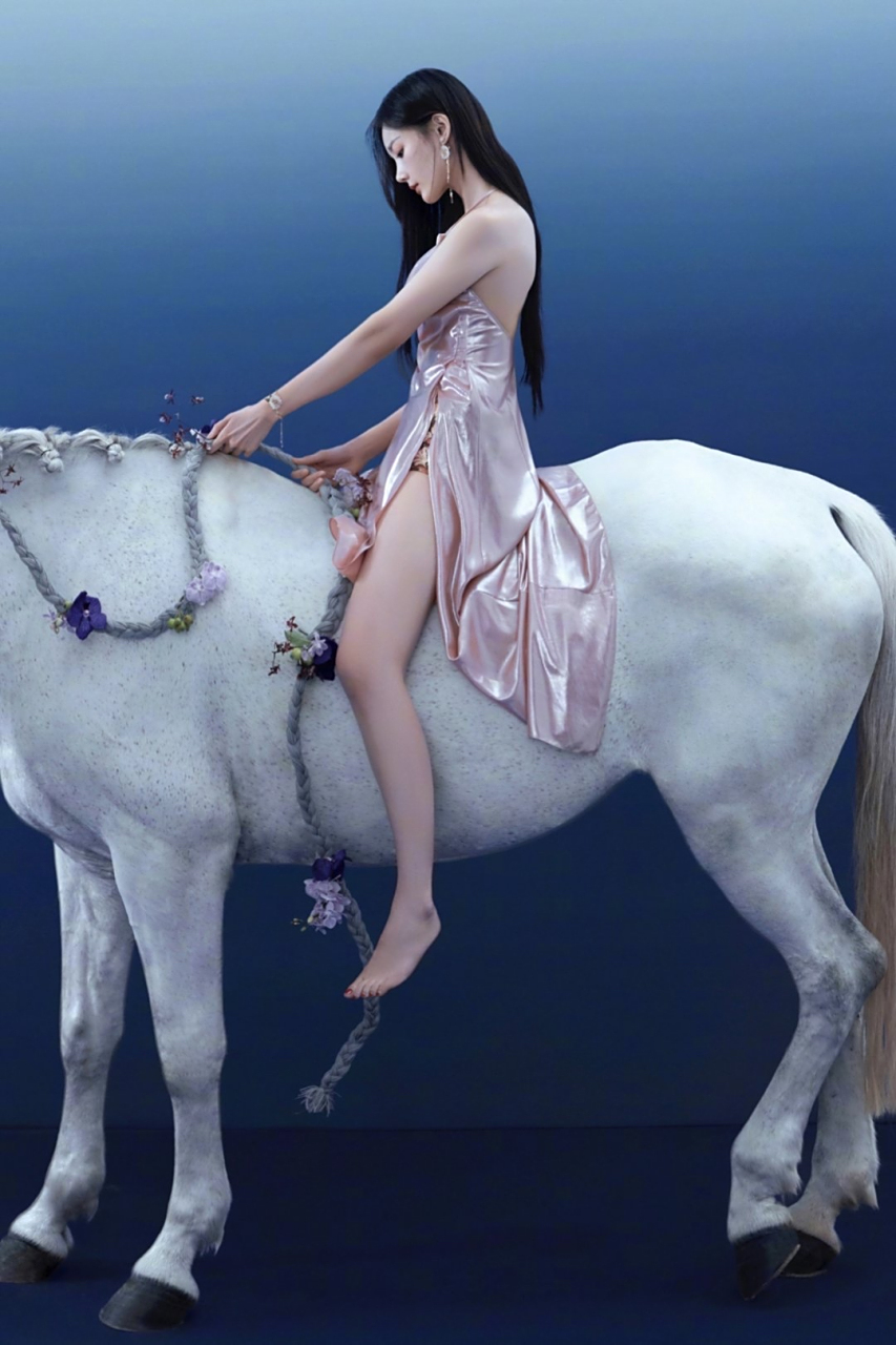 李一桐2022年男人装写真 676767