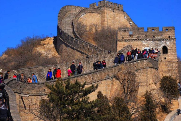 北京长城的脚下有个名叫鬼衙门的景点,当地人劝告别去,有去无回