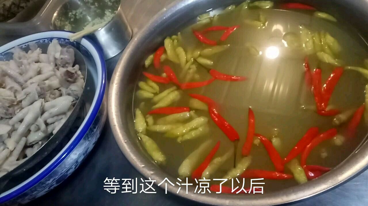 夏天下酒凉菜,泡椒凤爪的做法,掌握要点,轻松做出美食