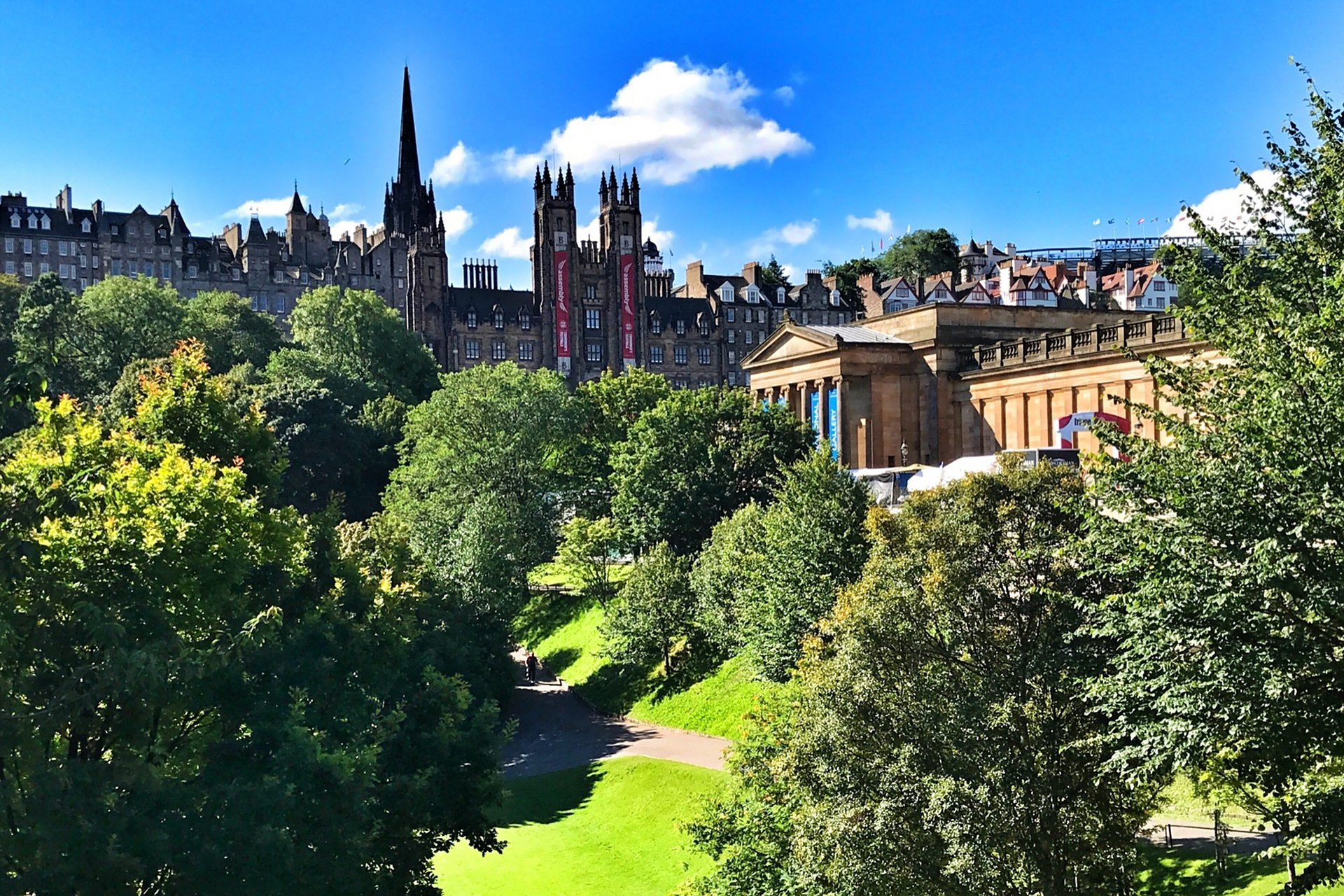 海外文旅# 【这里是爱丁堡王子街花园】[心] ·王子街花园风景如画