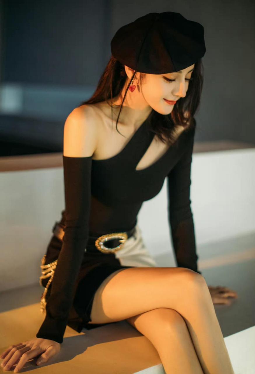 热巴最消瘦的时候! 广大热迷一度认为ai换脸了[尬笑] #明星生图大赏