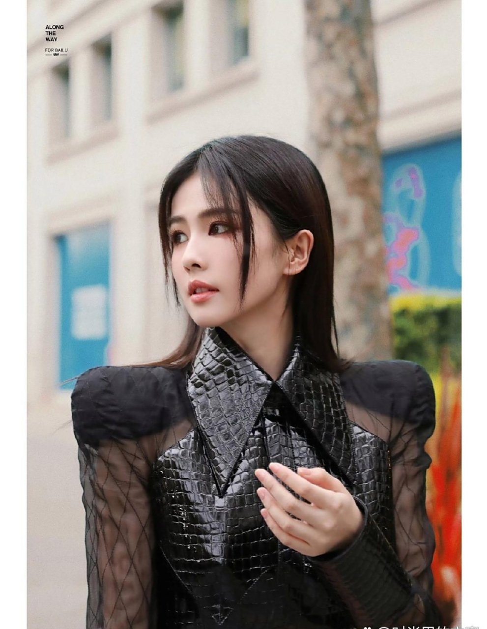 这场时装秀是白鹿的霸气潮,还有她的发型配这一身简直太适合了,又时尚