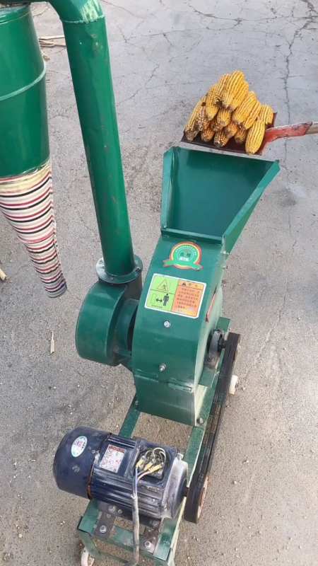 家用小型万能粉碎机适合小型养殖户使用养殖猪马牛羊鸡鸭鹅更方便