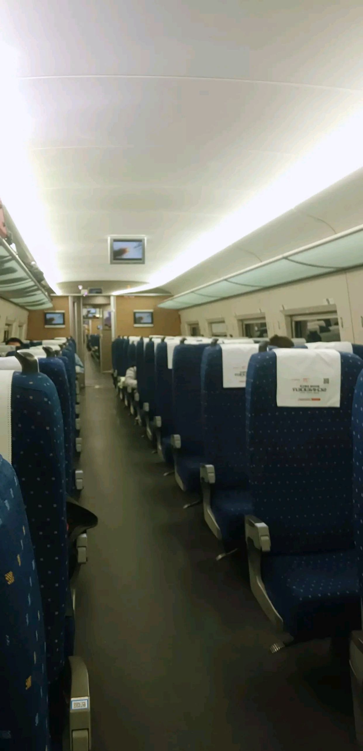 南宁到武汉高铁,一路上基本都是空座,对此大家怎么看?