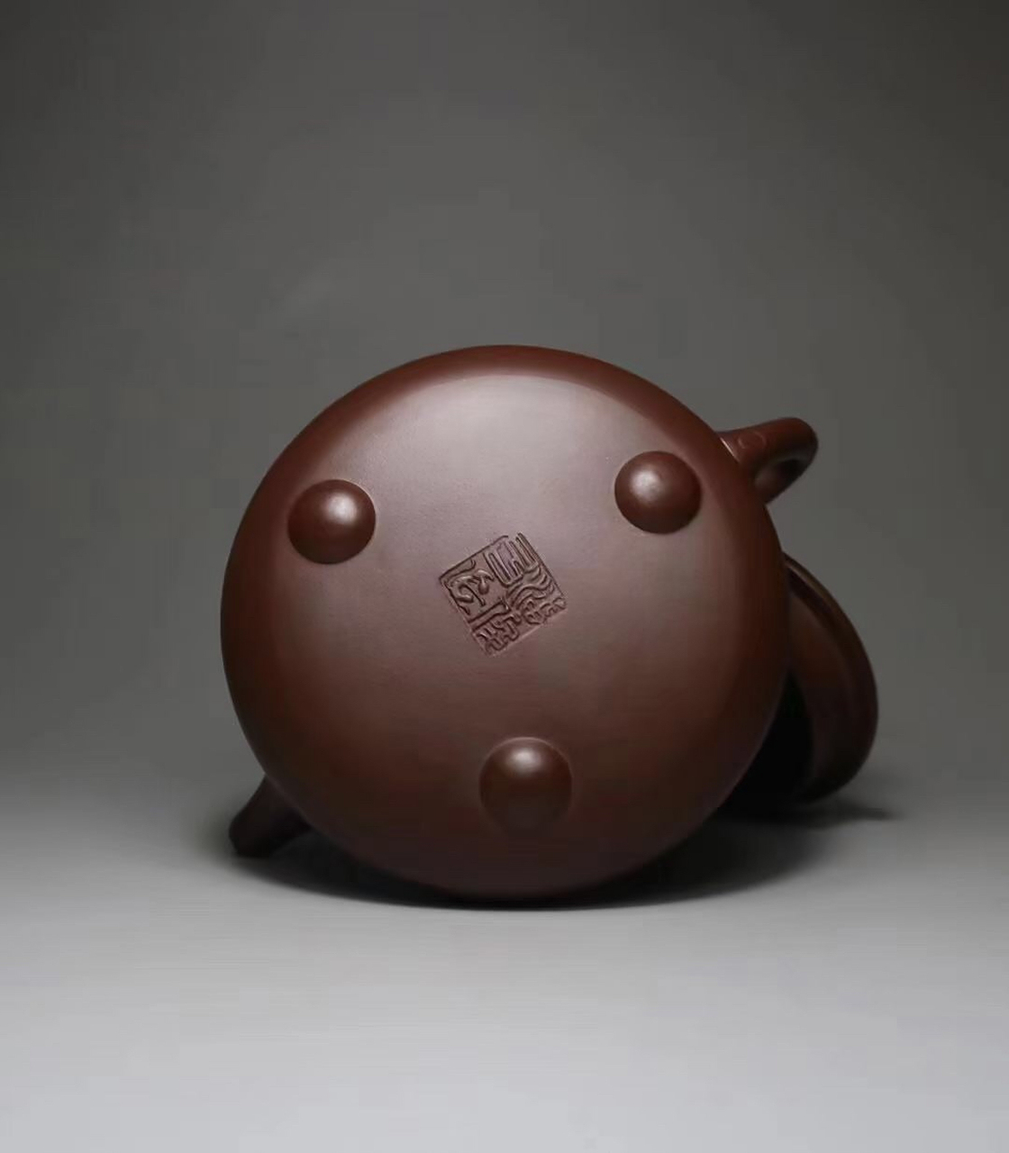 全手工制容量210cc 「光明石瓢」,由清末民初紫砂名家陈光明先生创制