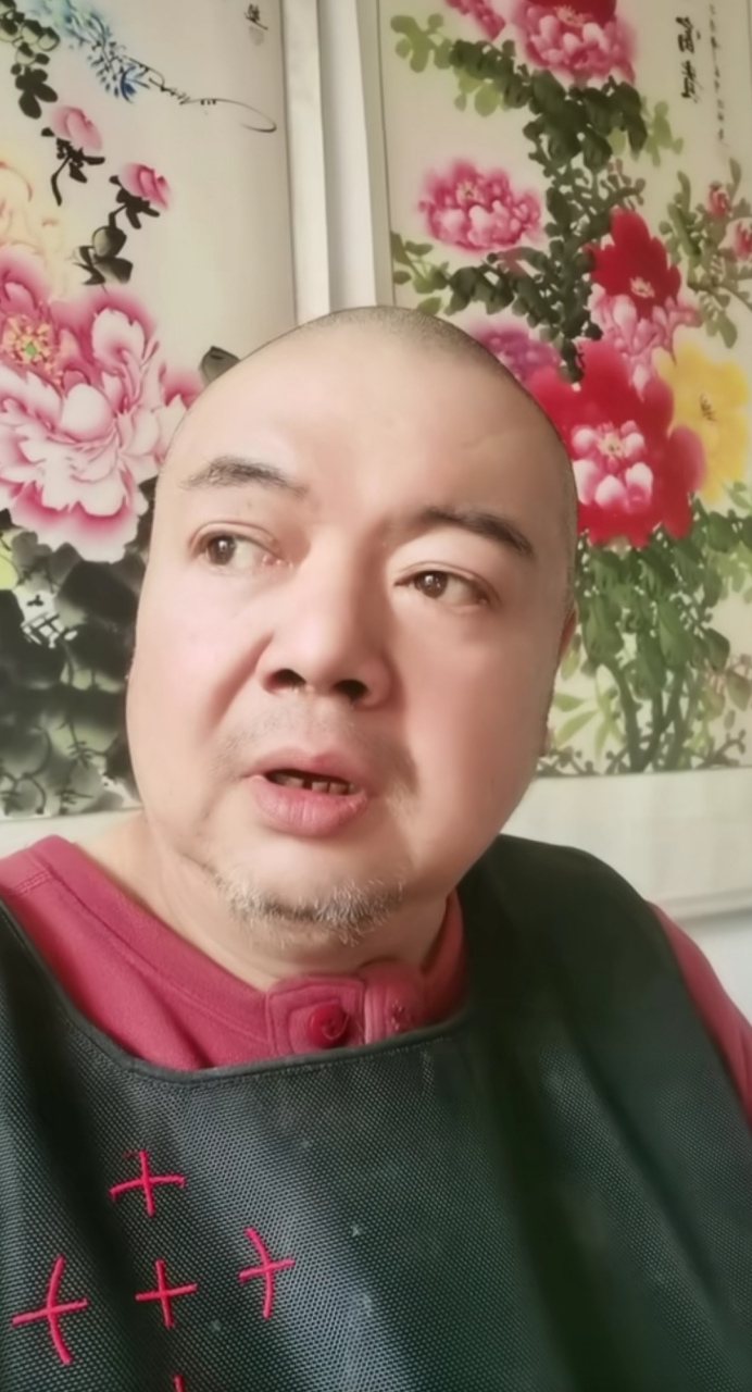 知名演员谢宁回到了河北农村,过起了"采菊东篱下,悠然见南山"的小日子