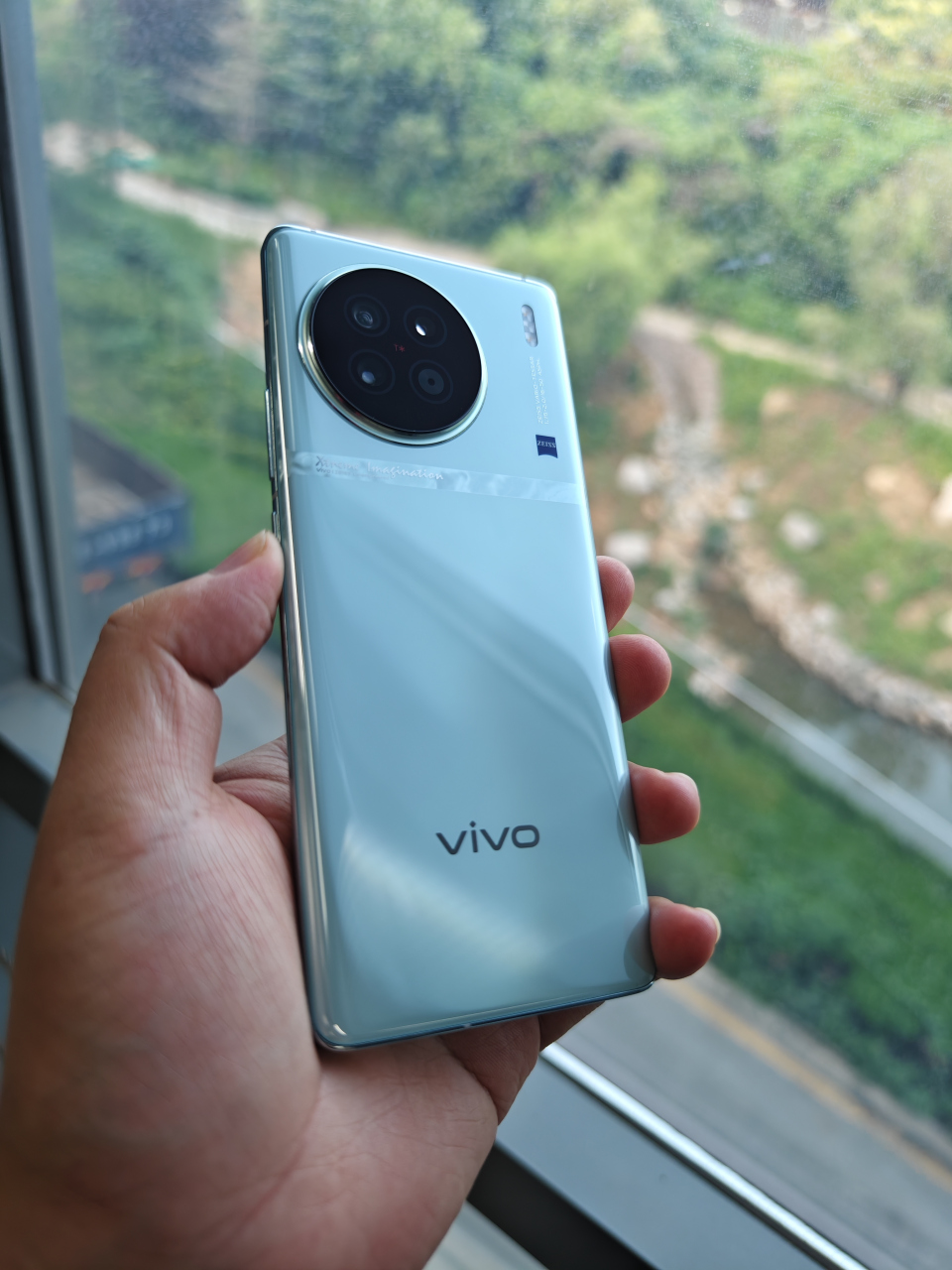 vivo是什么手机(vivo是什么手机品牌)